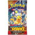 Surging Sparks Booster Pack – Pokémon TCG booster med 10 kort, Basic Energy och kodkort